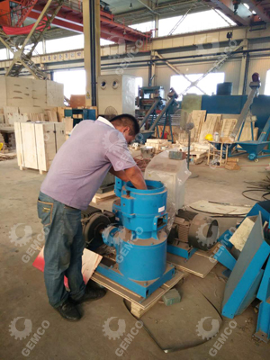 水冶客戶來(lái)吉姆克廠房考察 水冶客戶來(lái)吉姆克廠房考察