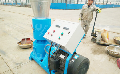 400型牛羊飼料顆粒機 400型牛羊飼料顆粒機