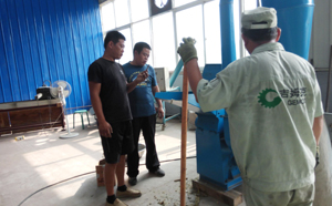 河北保定客戶試機秸稈粉碎機 河北保定客戶試機秸稈粉碎機